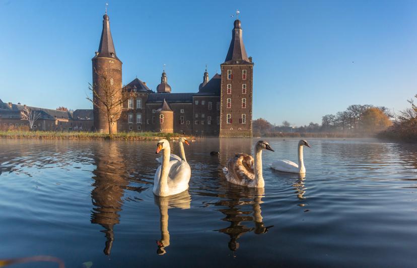 Hoensbroek Castle image 1